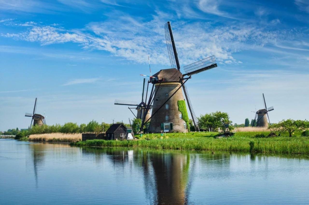 Magnificent Farmhouse In Central Holland 4A & 2C Schoonrewoerd 外观 照片